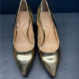INC International Concepts Metallic Gold Heels
